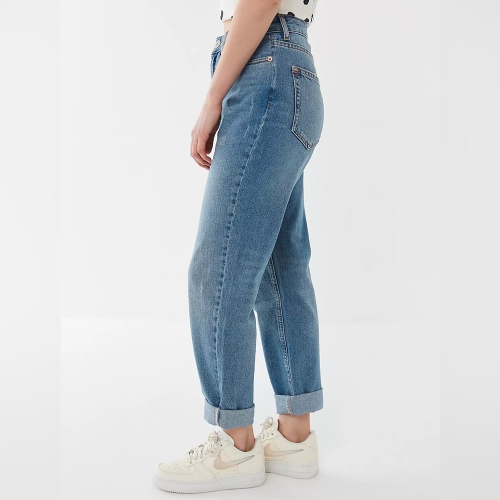 BDG Mom Jeans High Rise Medium Wash